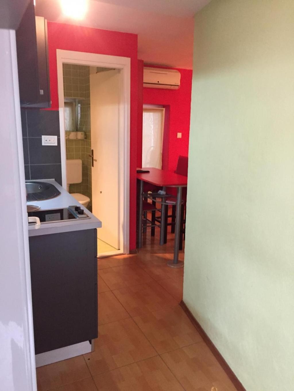 Elena Apartment